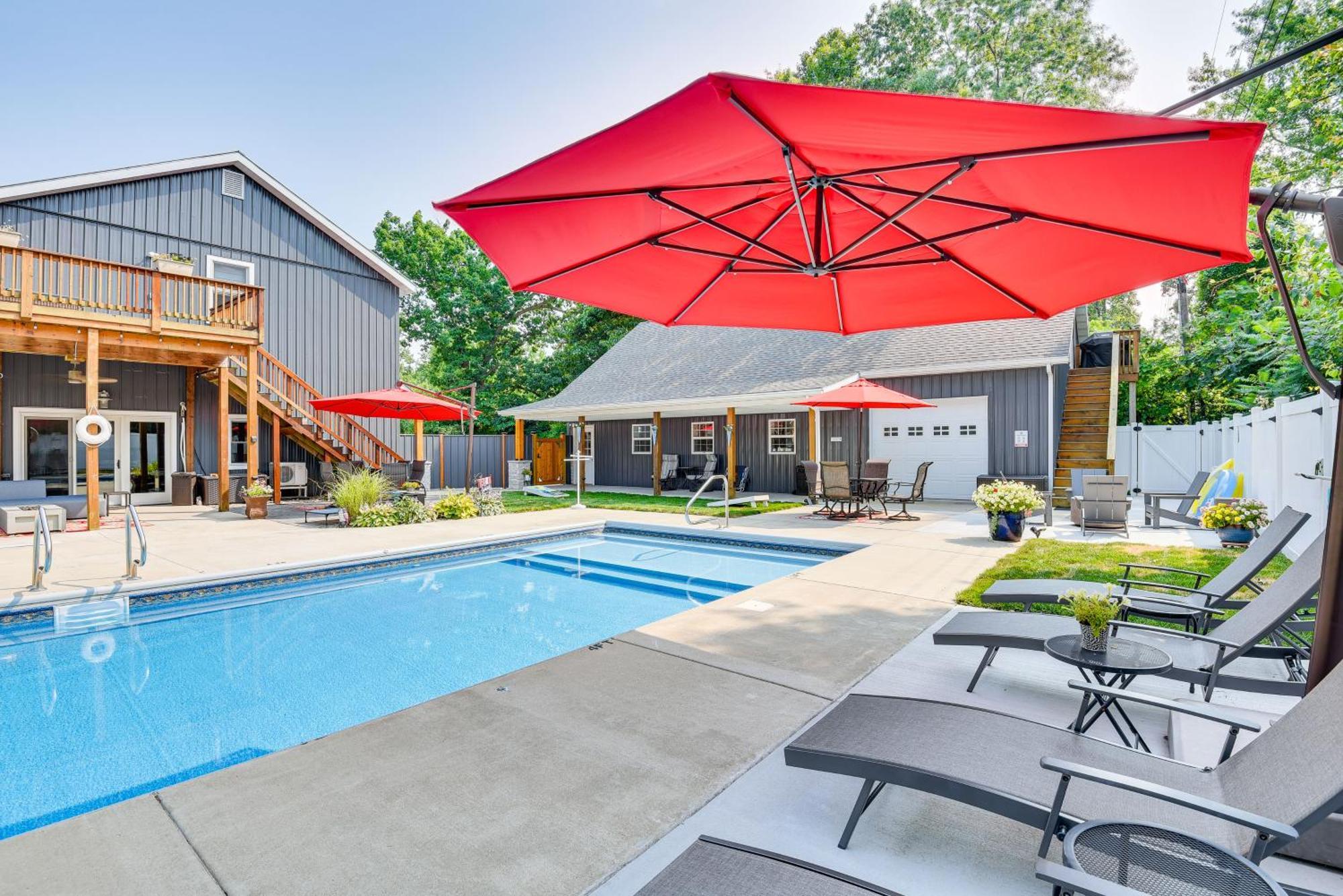 Benton Harbor Apt With Balcony And Shared Fire Pit Esterno foto